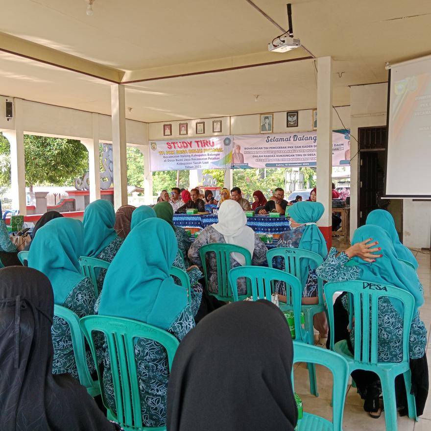 Study Tiru kegiatan TP PKK dari Kab.Balangan dan Kab.HSU